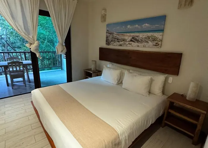 Casa 4*